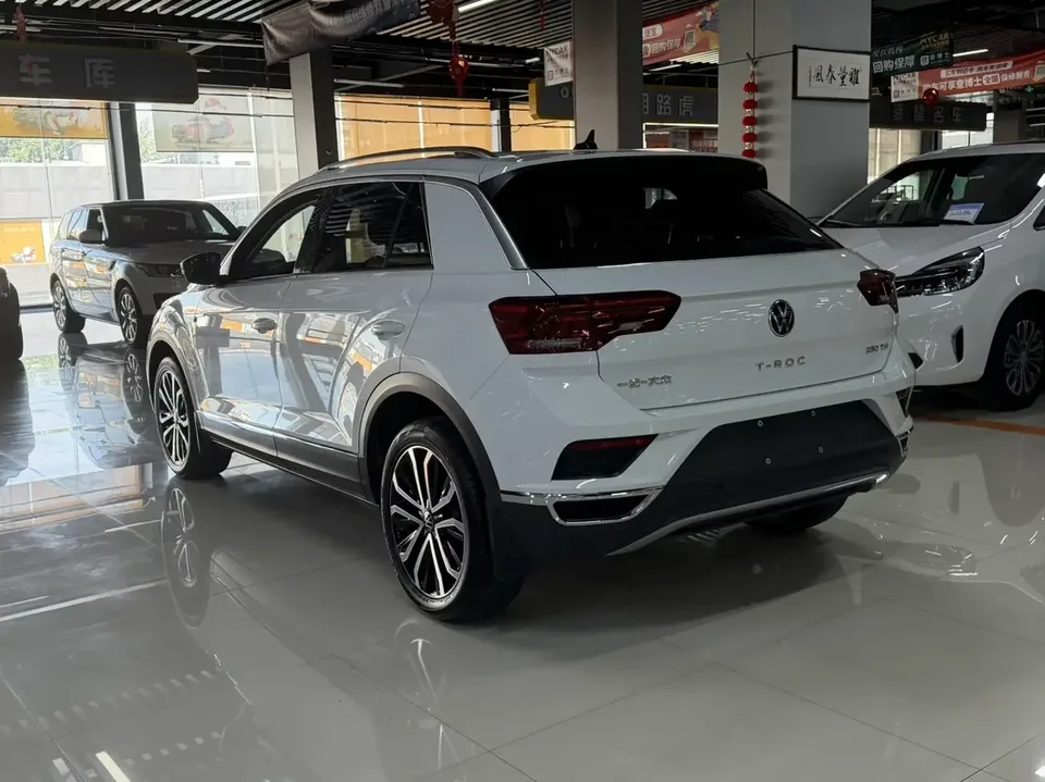 Volkswagen T-Roc TANG 2022 280TSI DSG 2WD Comfort PLUS 2023 — thumbnail 4