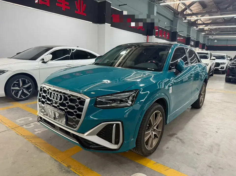 Audi Q2L Audi Q2L 2022 35 TFSI Stylish Dynamic 2022 — photo 1, buy with delivery to Moscow