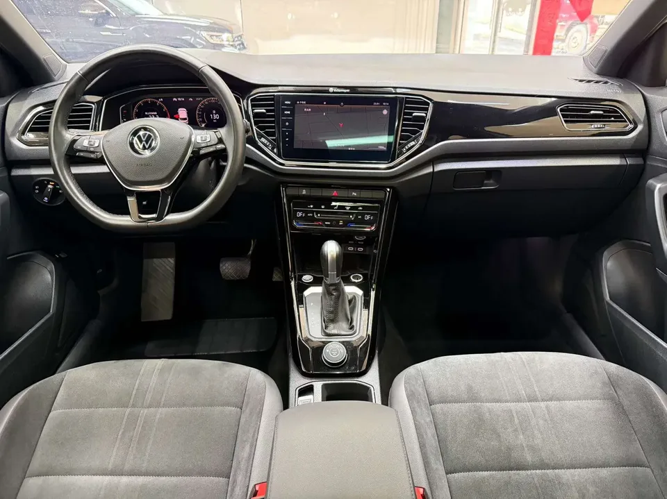 Volkswagen T-Roc TANG 2021 Modified 280TSI DSG 4WD Luxury Smart Edition 2022 — thumbnail 4