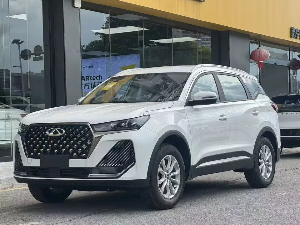 Chery Tiggo 7 Tiggo 7 2025 Excellence Edition 1.5T CVT Deluxe Edition 2026 — photo 1, buy with delivery to Moscow