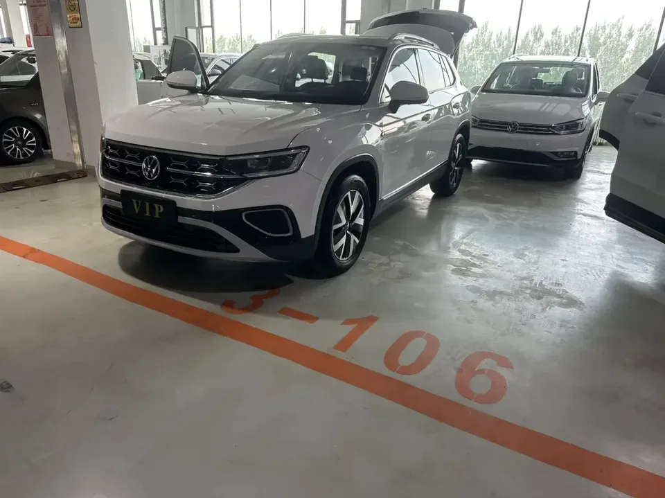 Volkswagen Tayron Tanyue 2023 280TSI 2WD Luxury Plus Advanced Edition 2023 — фото 1, купить с доставкой в Москву