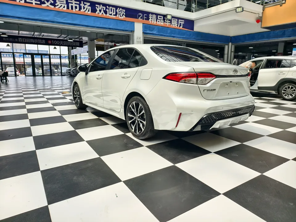 Toyota Levin Lei Ling 2022 185T CVT Sports Edition 2023 — thumbnail 2