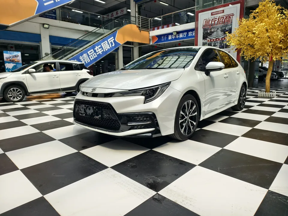Toyota Levin Lei Ling 2022 185T CVT Sports Edition 2023 — photo 1, buy with delivery to Moscow