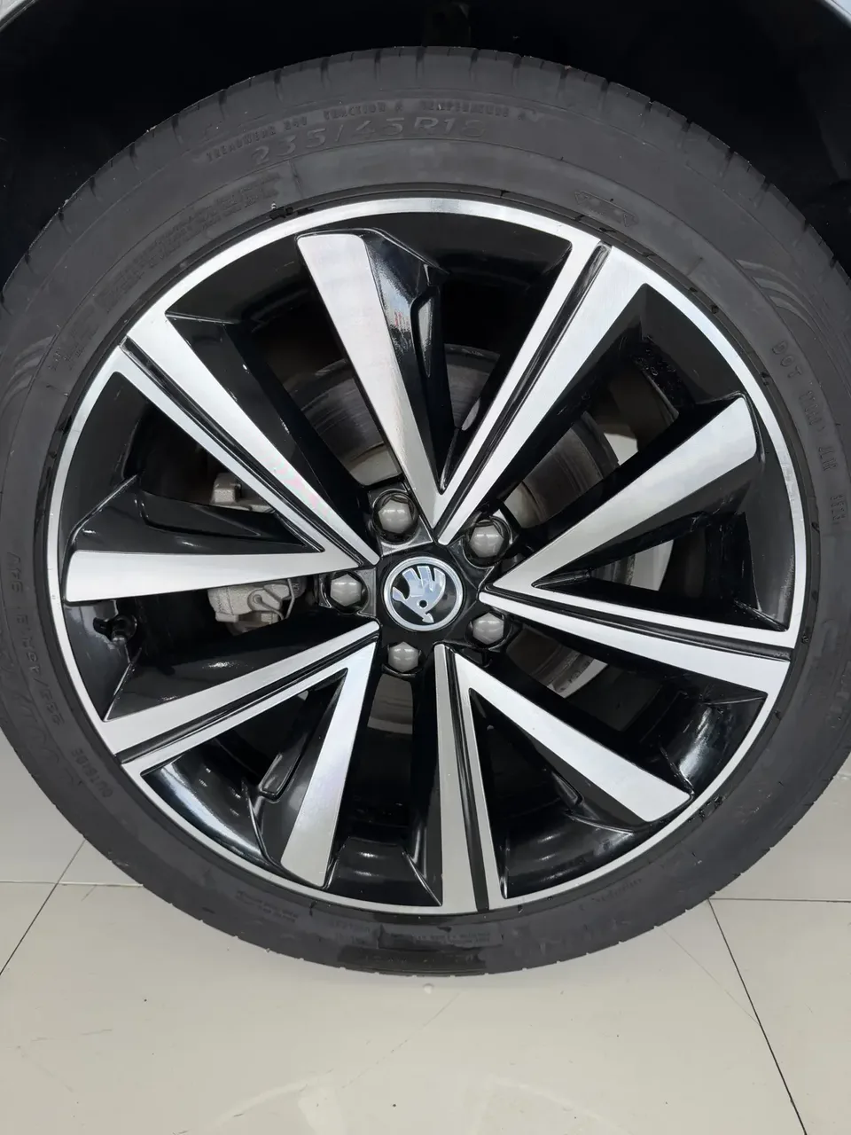 Skoda Superb Speedy 2023 Modified TSI280 DSG Premium Edition 2023 — thumbnail 2