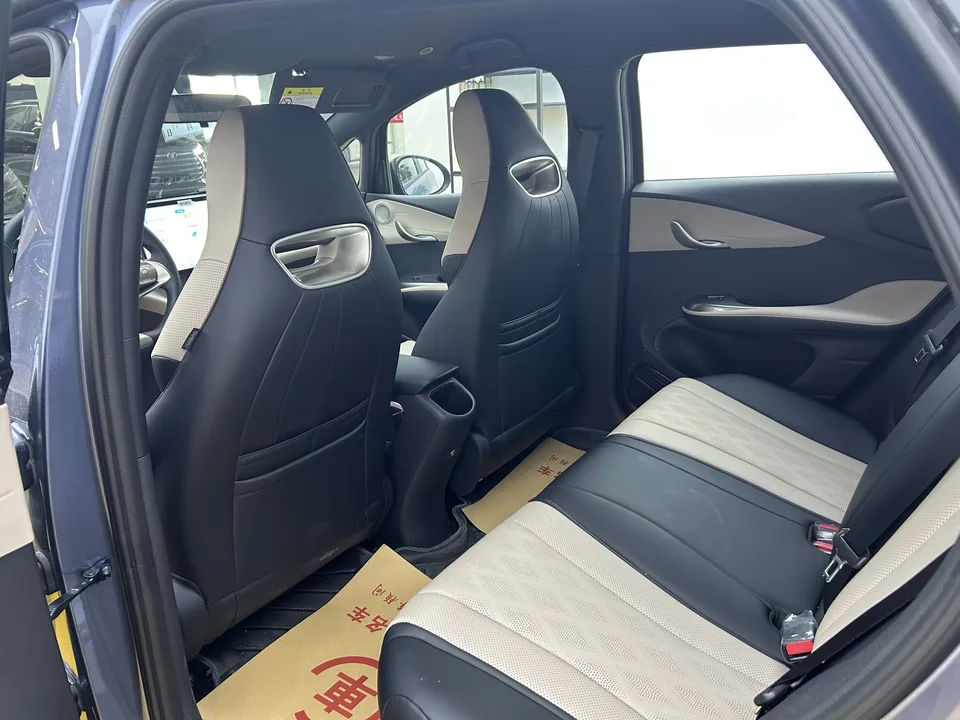 BYD Dolphin dolphin 2025 420KM Free Edition 2026 — thumbnail 3