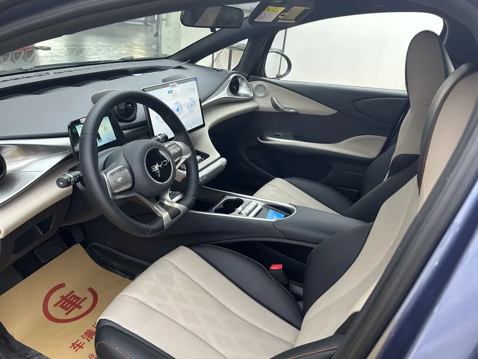 BYD Dolphin dolphin 2025 420KM Free Edition 2026 — thumbnail 5