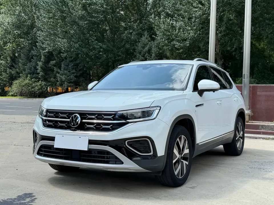 Volkswagen Tayron Tanyue 2023 280TSI 2WD Luxury Plus Advanced Edition 2022 — photo 1, buy with delivery to Moscow