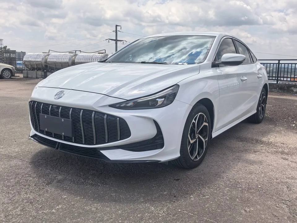 MG 5 MG5 2025 300TGI Global Flagship Edition 2025 — photo 1, buy with delivery to Moscow