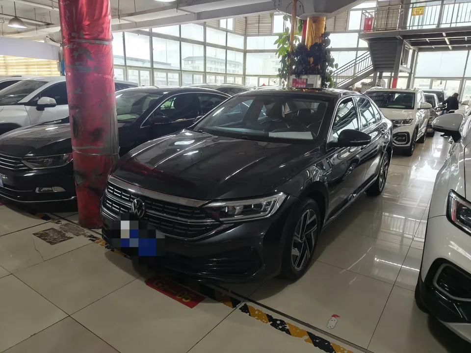Volkswagen Sagitar Sagitar 2023 200TSI DSG Flying Edition 2023 — photo 1, buy with delivery to Moscow