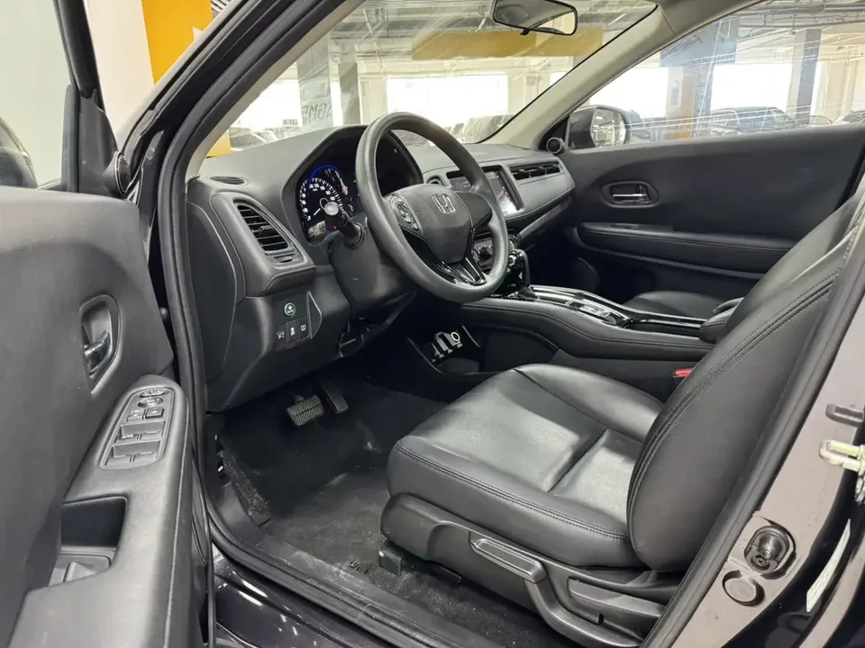 Honda VEZEL Binzhi 2022 1.5L CVT Elite Smart Edition 2022 — thumbnail 3