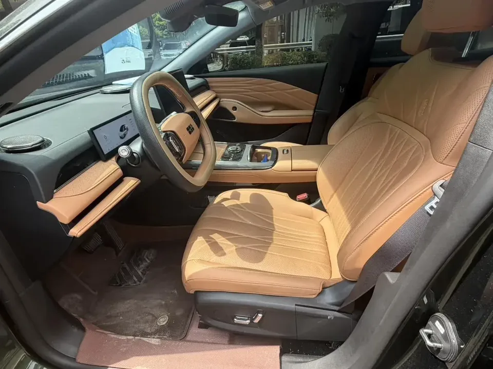 Geely Galaxy Star 8 PHEV Galaxy Star 8 PHEV 2025 130km EM-i Premium Edition 2025 — thumbnail 3