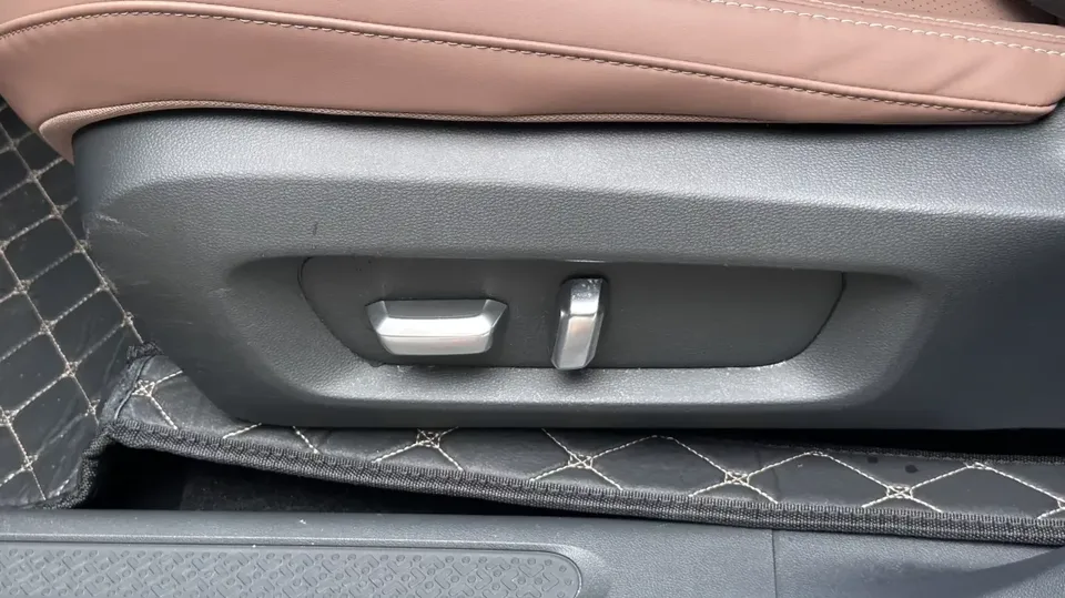 Wuling Bingo S Bingo S 2025 430km Flagship Model 2025 — thumbnail 4