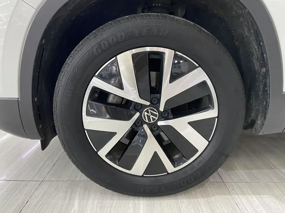 Volkswagen Tayron Tanyue 2023 280TSI 2WD Luxury Plus Advanced Edition 2023 — thumbnail 2