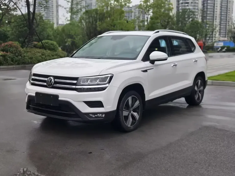 Volkswagen Tharu tuyue 2022 280TSI 2WD Comfort Edition 2022 — фото 1, купить с доставкой в Москву