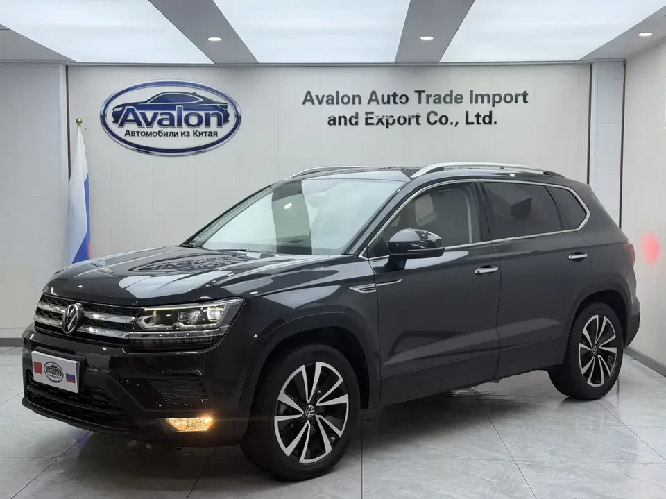 Volkswagen Tharu tuyue 2022 280TSI 2WD Deluxe Edition 2022 — photo 1, buy with delivery to Moscow
