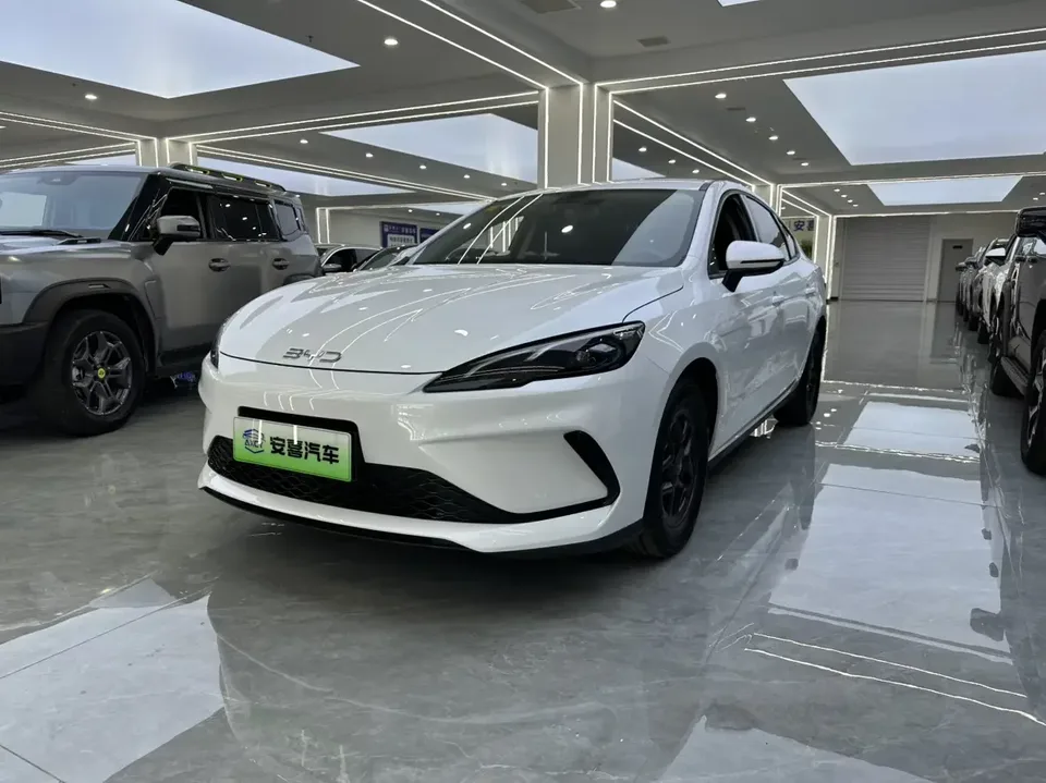 BYD Seal 05DM Seal 05DM 2025 DM-i 55KM Deluxe Smart Driving Edition 2025 — photo 1, buy with delivery to Moscow