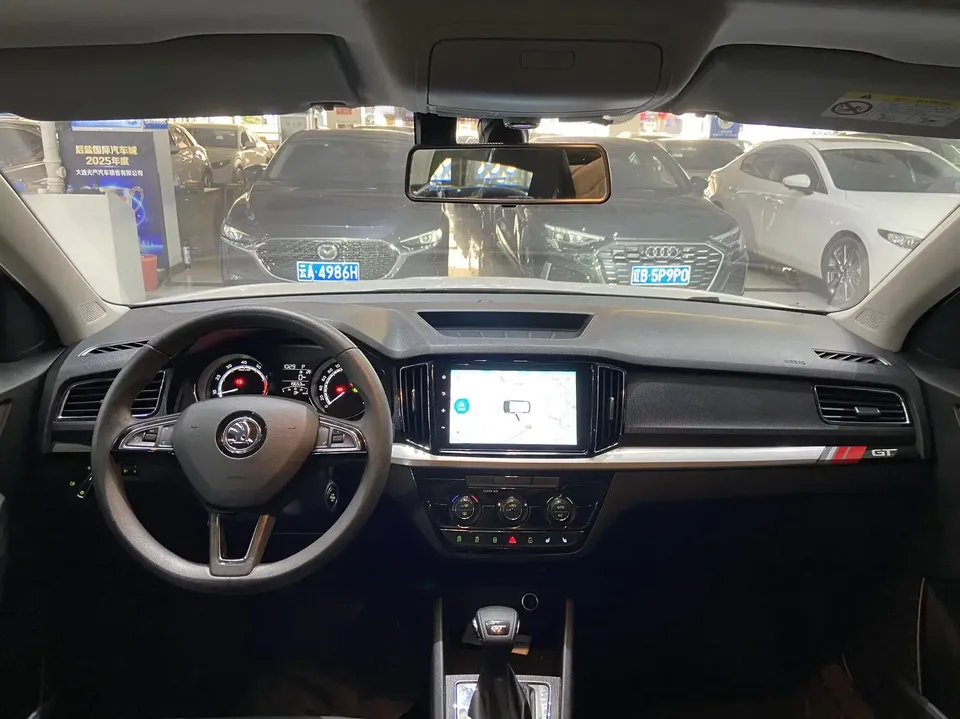 Skoda Kamiq Komic GT 2023 Modified 1.5L Automatic Premium Edition 2023 — thumbnail 4