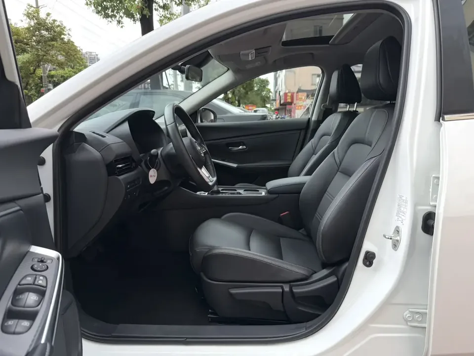 Nissan Sylphy Sylphy 2023 1.6L CVT Enjoy Edition 2024 — thumbnail 5