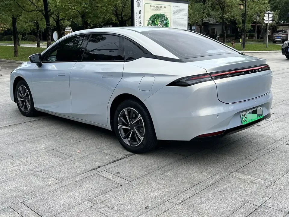 AION S AION S 2024 MAX 70 Star Edition Lithium Iron Phosphate 2024 — thumbnail 2