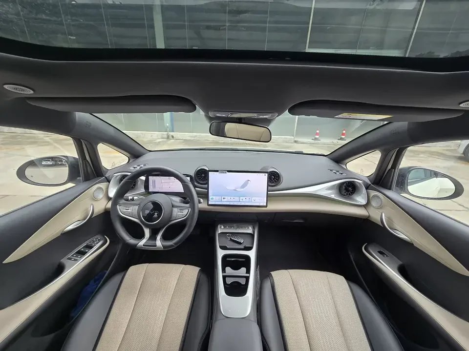 BYD Dolphin dolphin 2025 Smart Driving Edition 410KM Fashion Edition 2025 — миниатюра 3