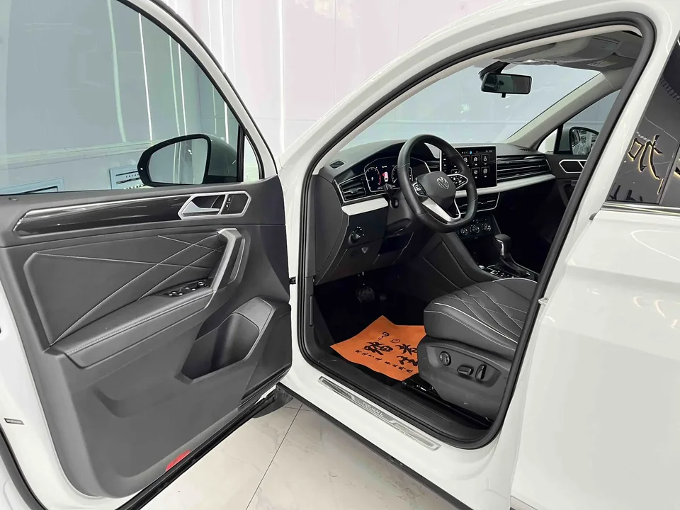 Volkswagen Tiguan L Tiguan L 2023 280TSI Limited Edition 2023 — thumbnail 5