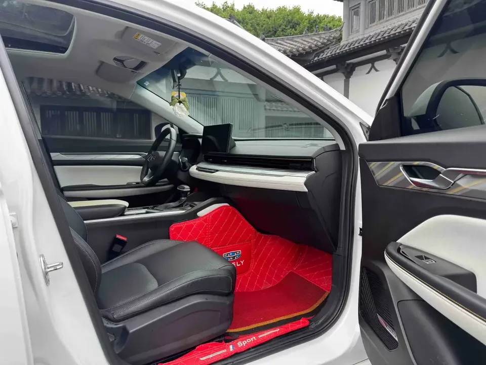 Geely Emgrand L Emgrand L 2022 1.4T CVT flagship model 2022 — thumbnail 3