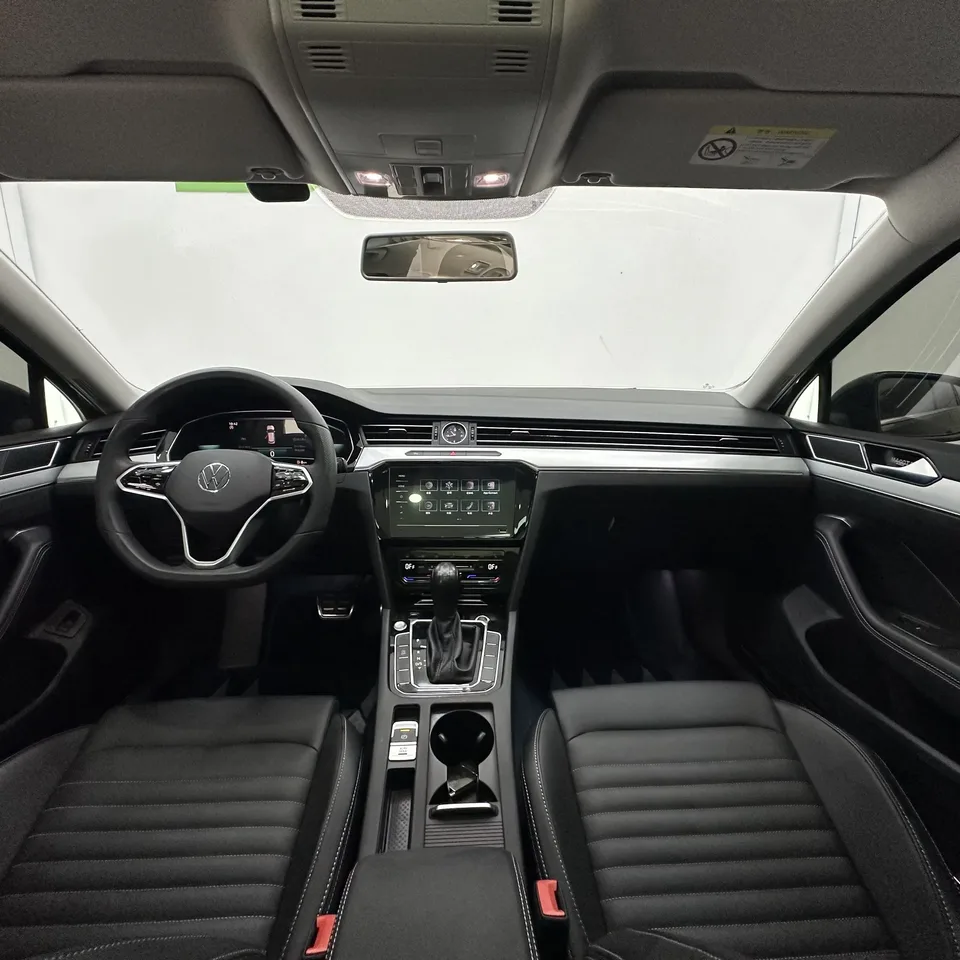 Volkswagen Magotan Magotan 2023 2 millionth anniversary edition 280TSI DSG comfort model 2023 — thumbnail 3