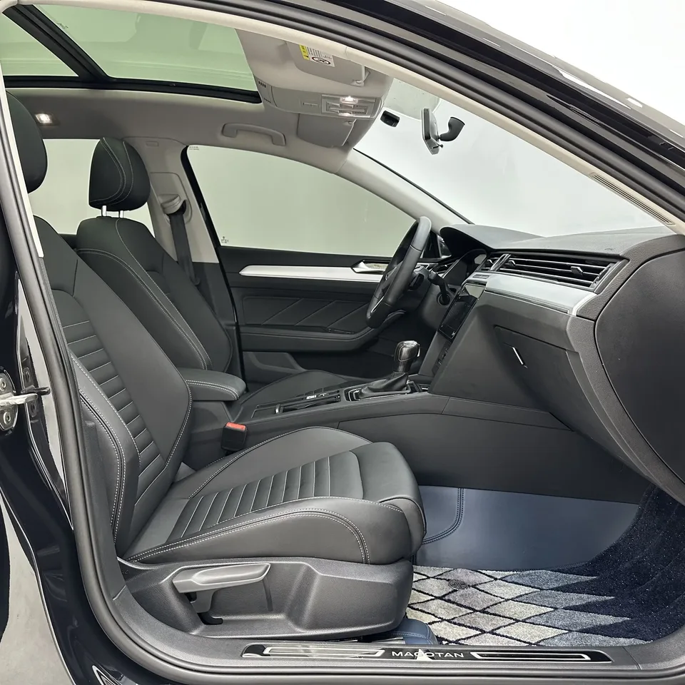 Volkswagen Magotan Magotan 2023 2 millionth anniversary edition 280TSI DSG comfort model 2023 — thumbnail 5