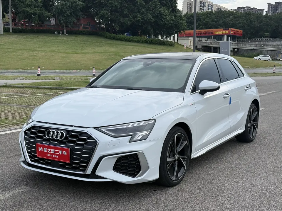 Audi A3 Audi A3 2022 Sportback 35 TFSI Stylish and Elegant 2022 — photo 1, buy with delivery to Moscow
