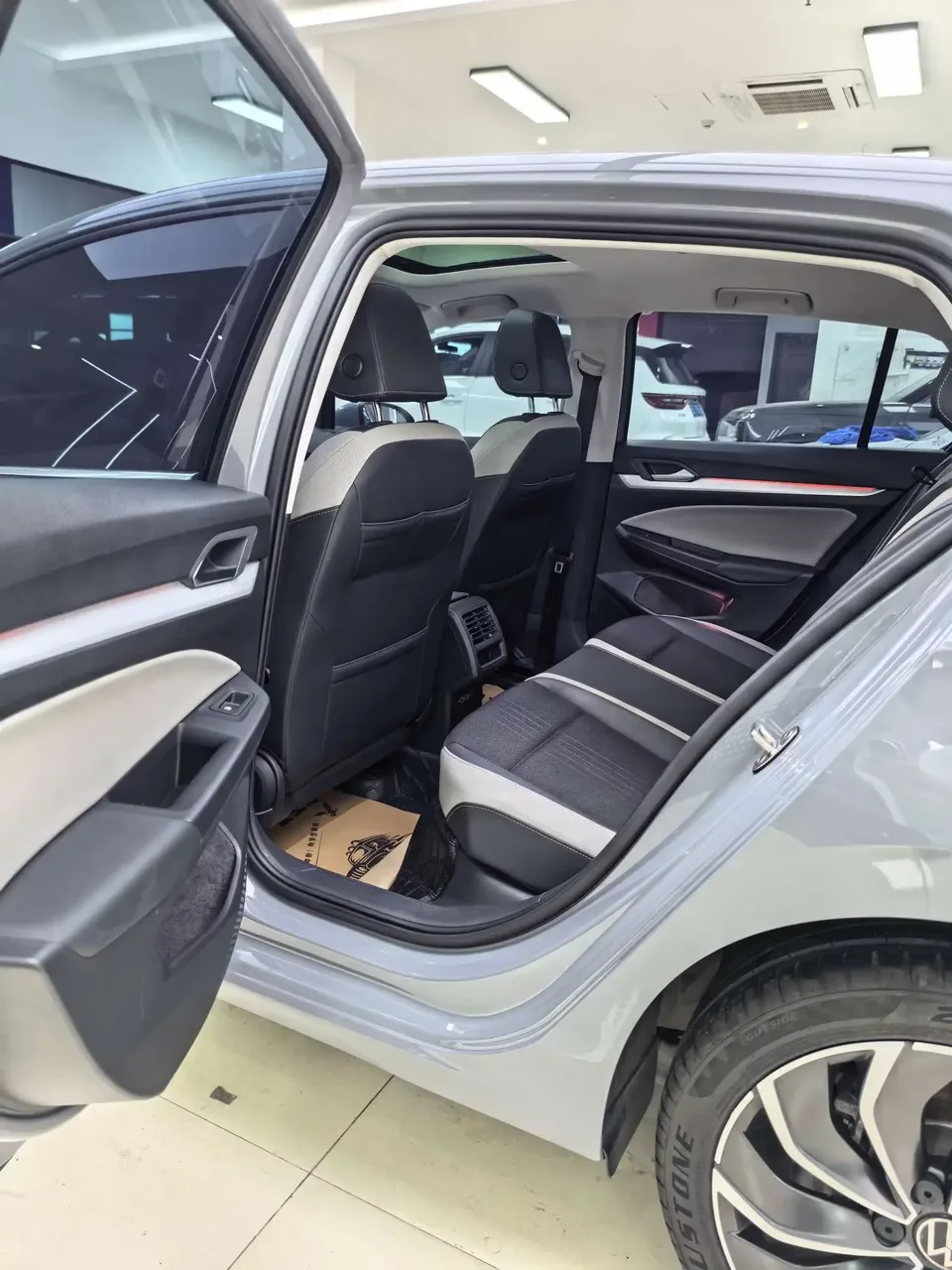 Volkswagen Golf golf 2023 280TSI DSG Pro facelift 2023 — thumbnail 5