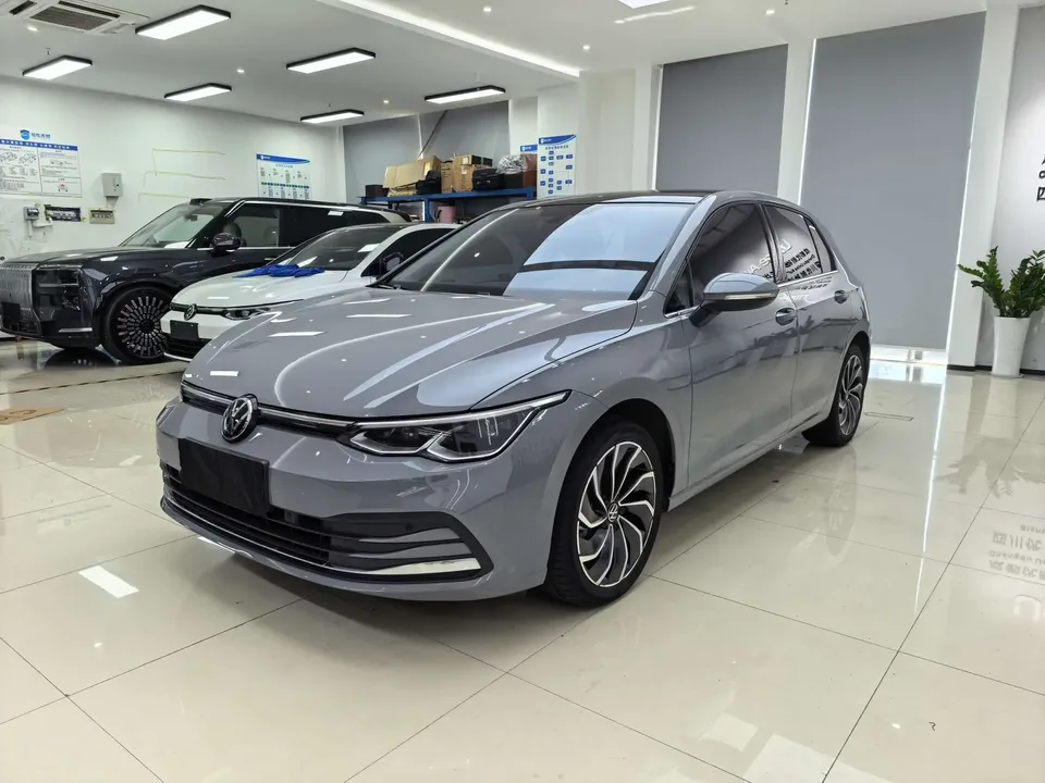 Volkswagen Golf golf 2023 280TSI DSG Pro facelift 2023 — photo 1, buy with delivery to Moscow