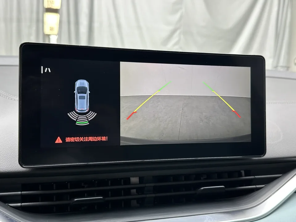 Geely Emgrand S Emgrand S 2022 1.4T CVT Crossover Player Edition 2023 — thumbnail 3
