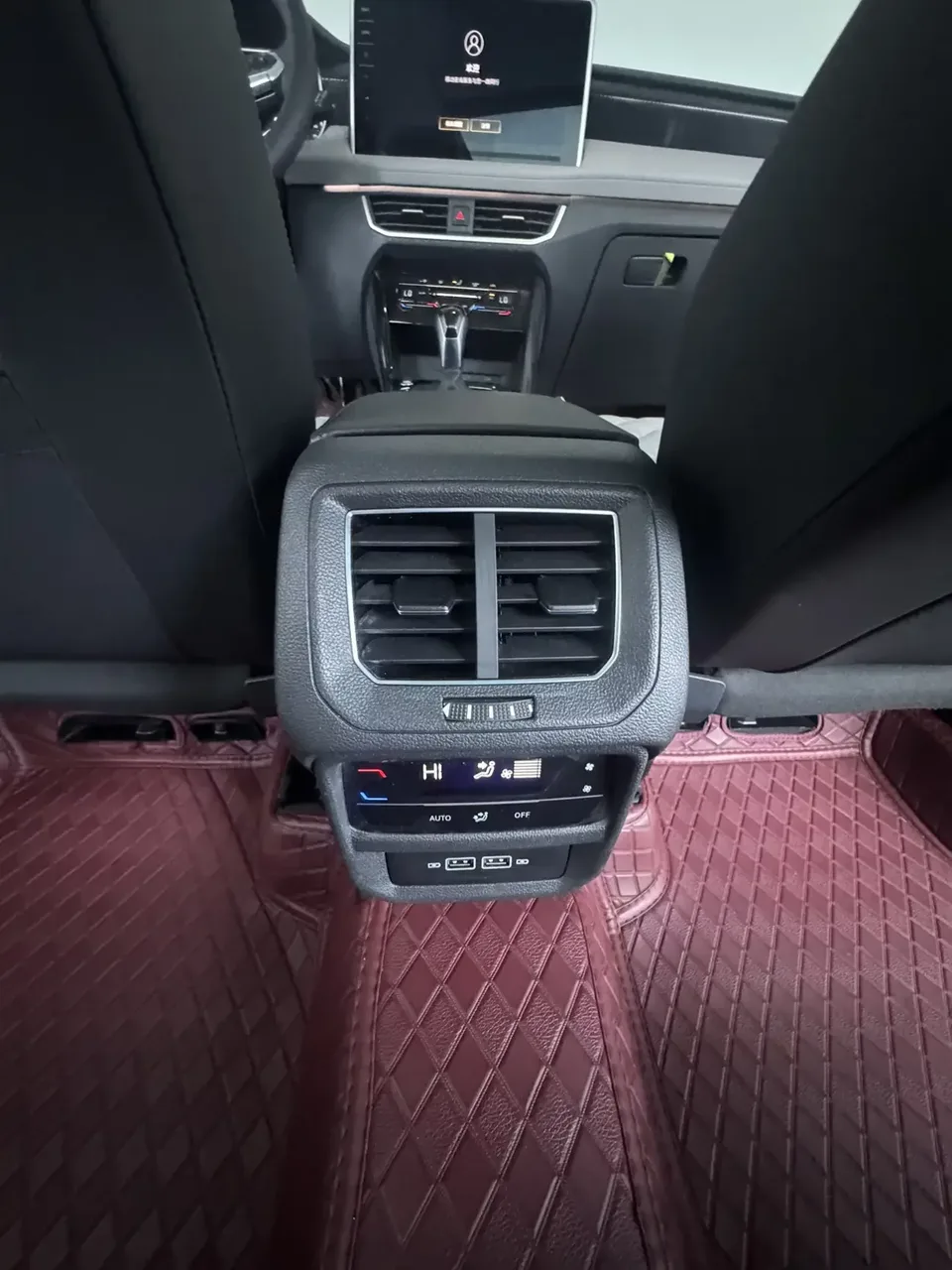 Volkswagen Tayron Tanyue 2023 280TSI 2WD Luxury Plus Advanced Edition 2022 — thumbnail 4