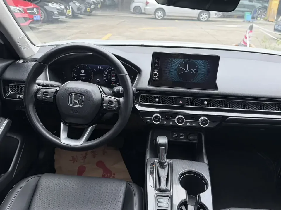Honda Integra Style 2022 240TURBO CVT Deluxe Edition 2022 — thumbnail 3