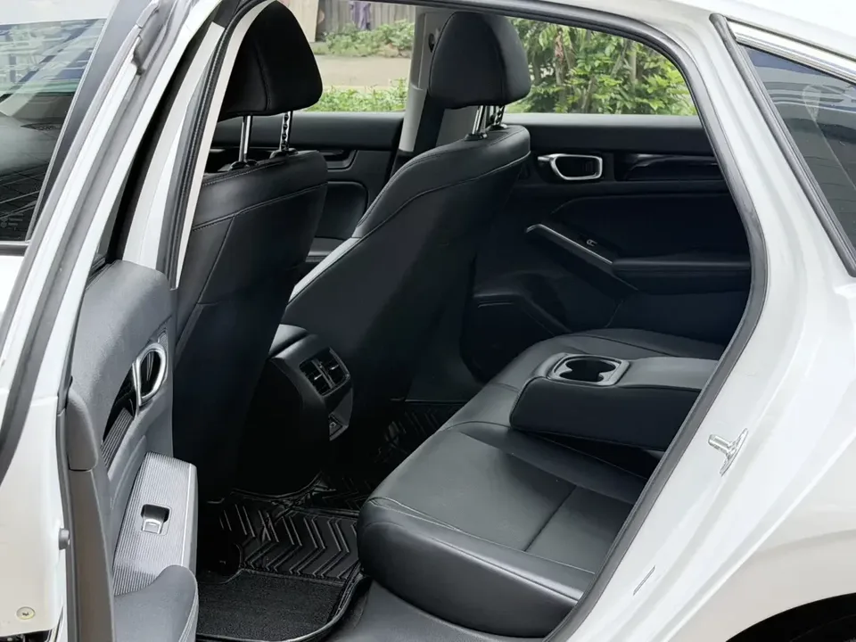 Honda Integra Style 2022 240TURBO CVT Deluxe Edition 2022 — thumbnail 4