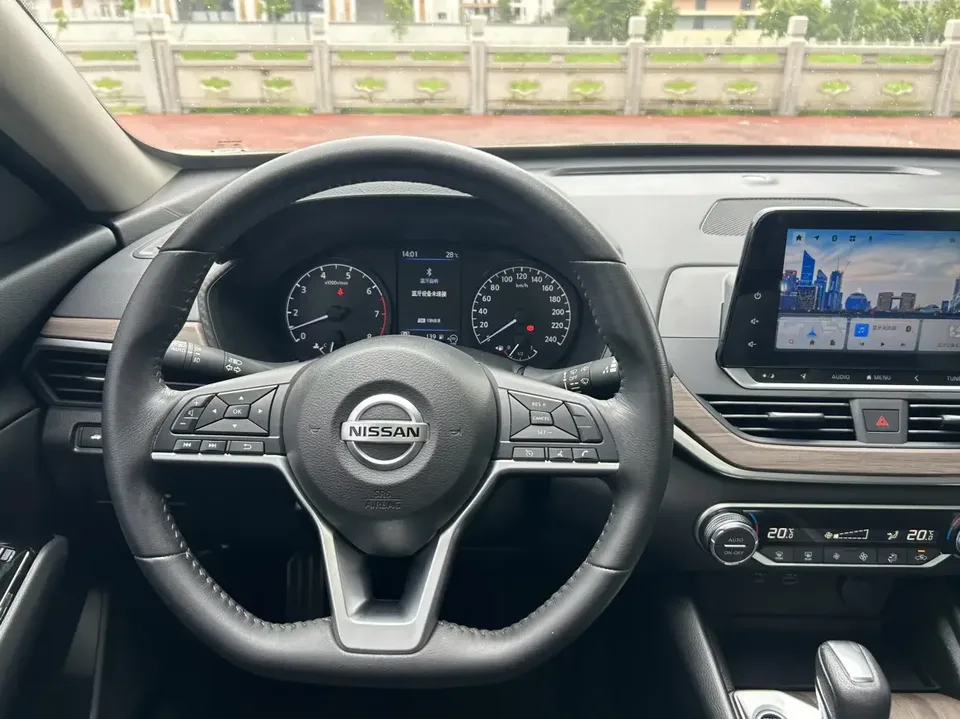 Nissan Altima Sound of nature 2021 2.0L XL Comfort Edition 2022 — thumbnail 3