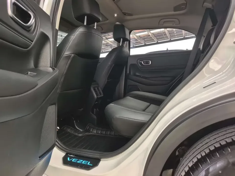 Honda VEZEL Binzhi 2023 1.5L CVT Pioneer Edition 2023 — thumbnail 4