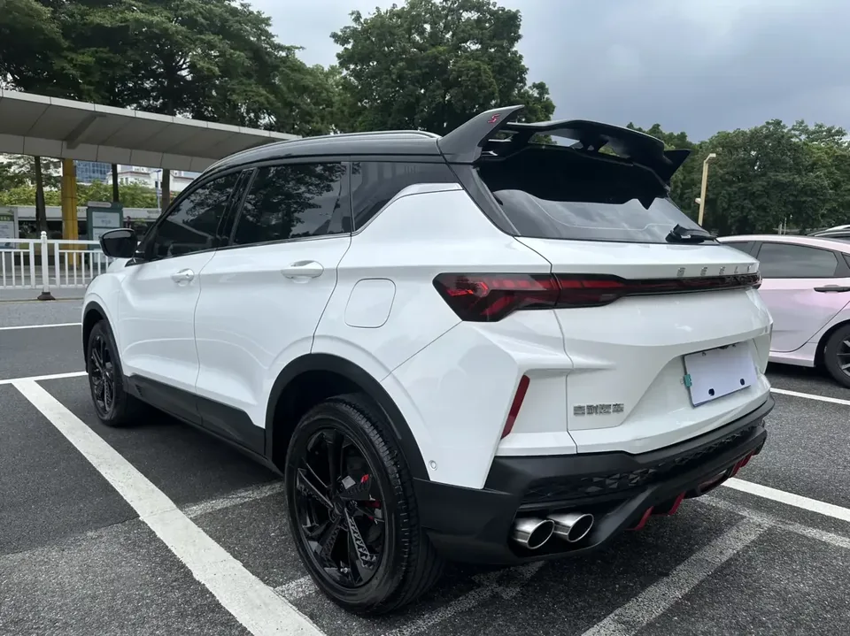 Geely Coolray SX11 Binyue 2022 Binyue COOL 1.5T DCT Battle 2022 — thumbnail 2