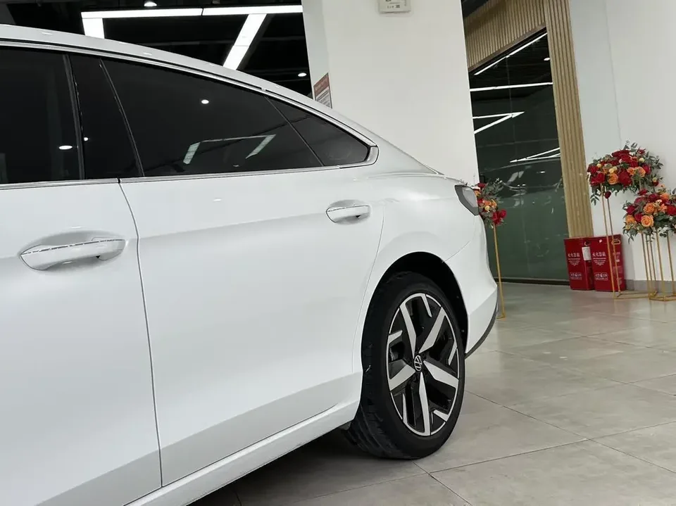 Volkswagen Lamando Lingdu 2024 Lingdu L 280TSI DSG Cool Edition 2024 — thumbnail 4
