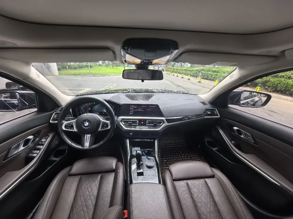 BMW 3 Series BMW 3 Series 2021 320Li M Sport Package 2022 — thumbnail 3