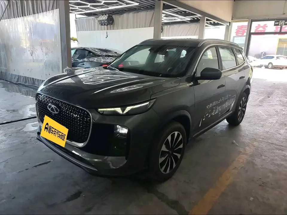 Chery Tiggo 8 PLUS Tiggo 8 PLUS 2025 Kunpeng 290TGDI DCT Premium 2024 — photo 1, buy with delivery to Moscow