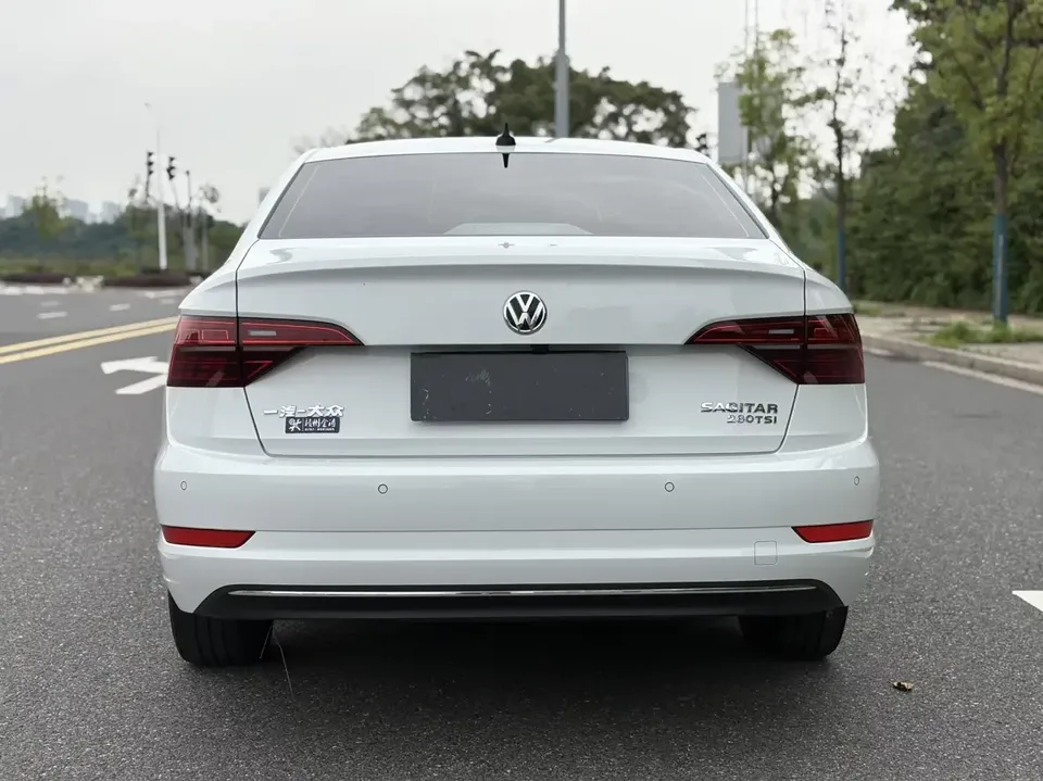 Volkswagen Sagitar Sagitar 2022 280TSI DSG Flying Edition 2022 — thumbnail 2