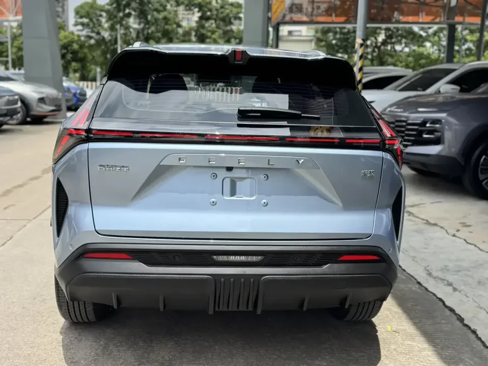 Geely Atlas Boyue 2024 1.5TD Smart Edition 2024 — thumbnail 2