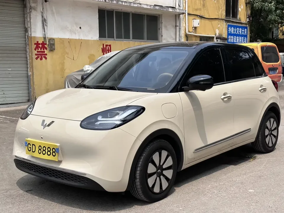 Wuling Bingo Wuling Bingo 2025 410KM Lingxi Premium Edition 2025 — photo 1, buy with delivery to Moscow