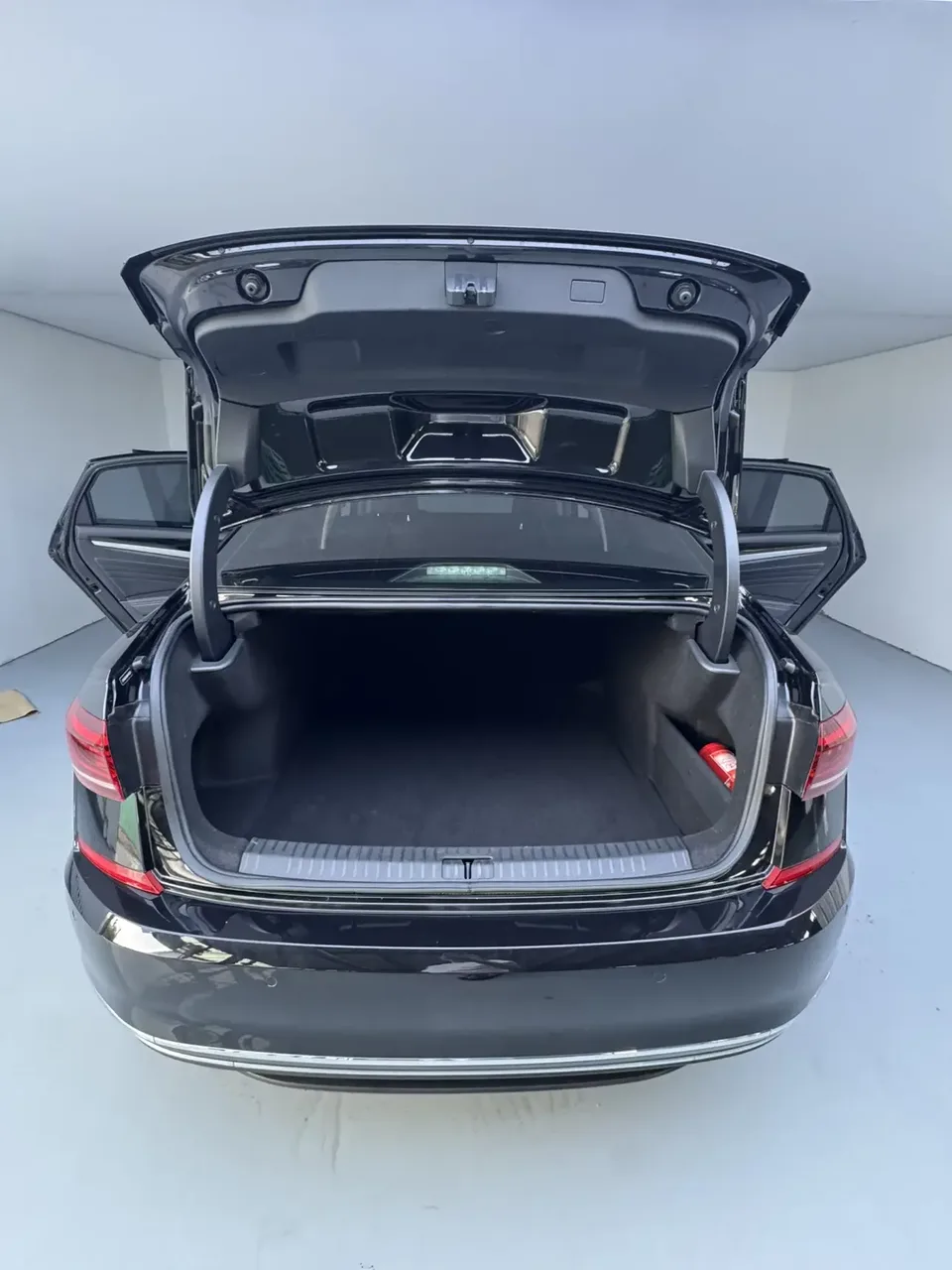Volkswagen Passat Passat 2023 280TSI Elite Edition 2022 — миниатюра 5