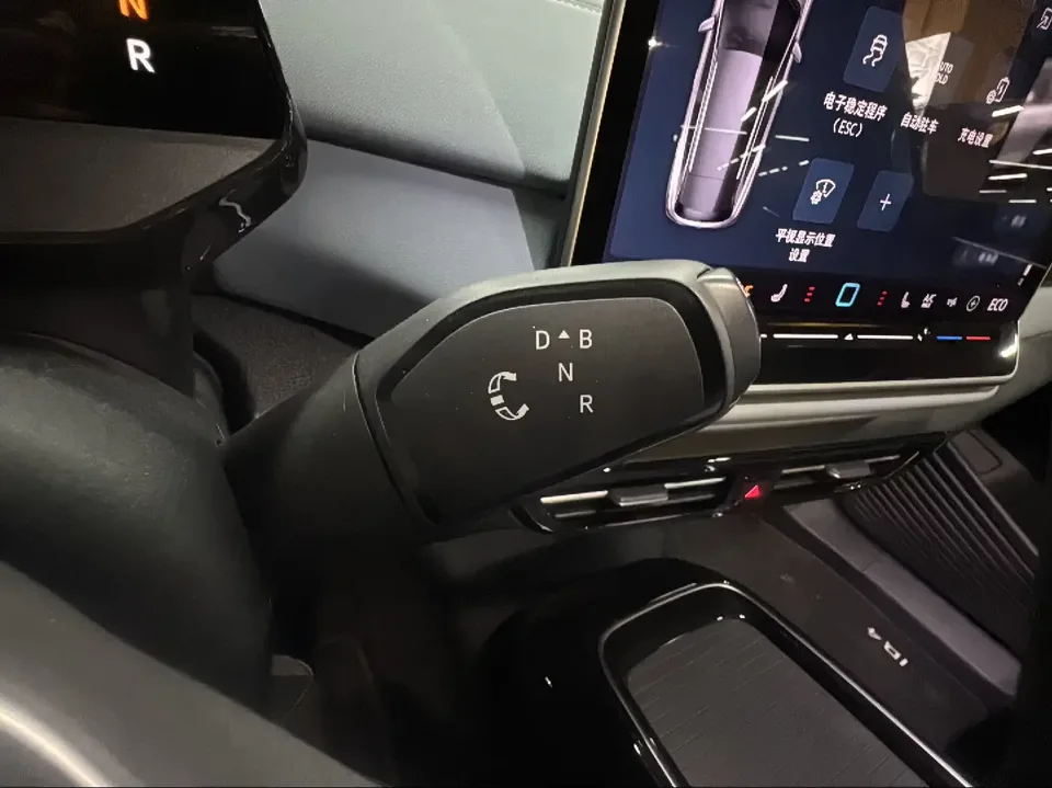 Volkswagen ID.4X ID.4 X 2025 Smart Pure Smart Edition 2024 — thumbnail 3