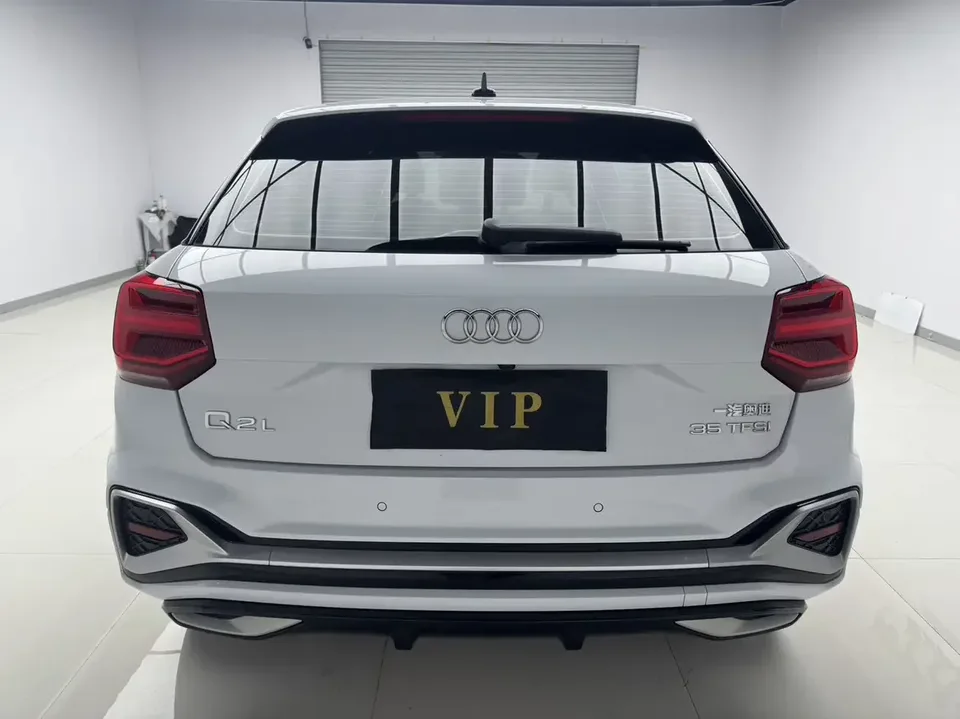 Audi Q2L Audi Q2L 2022 35 TFSI Stylish Dynamic 2022 — photo 1, buy with delivery to Moscow