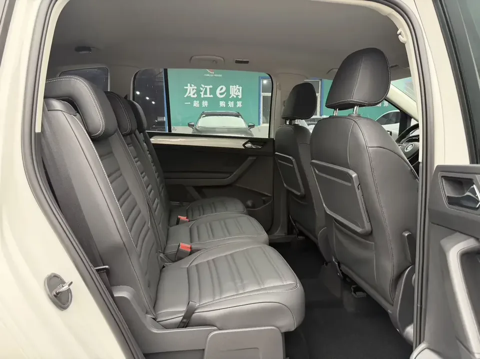 Volkswagen Touran L Touran L 2021 280TSI DSG Fashion Edition 7 Seaters 2024 — thumbnail 5