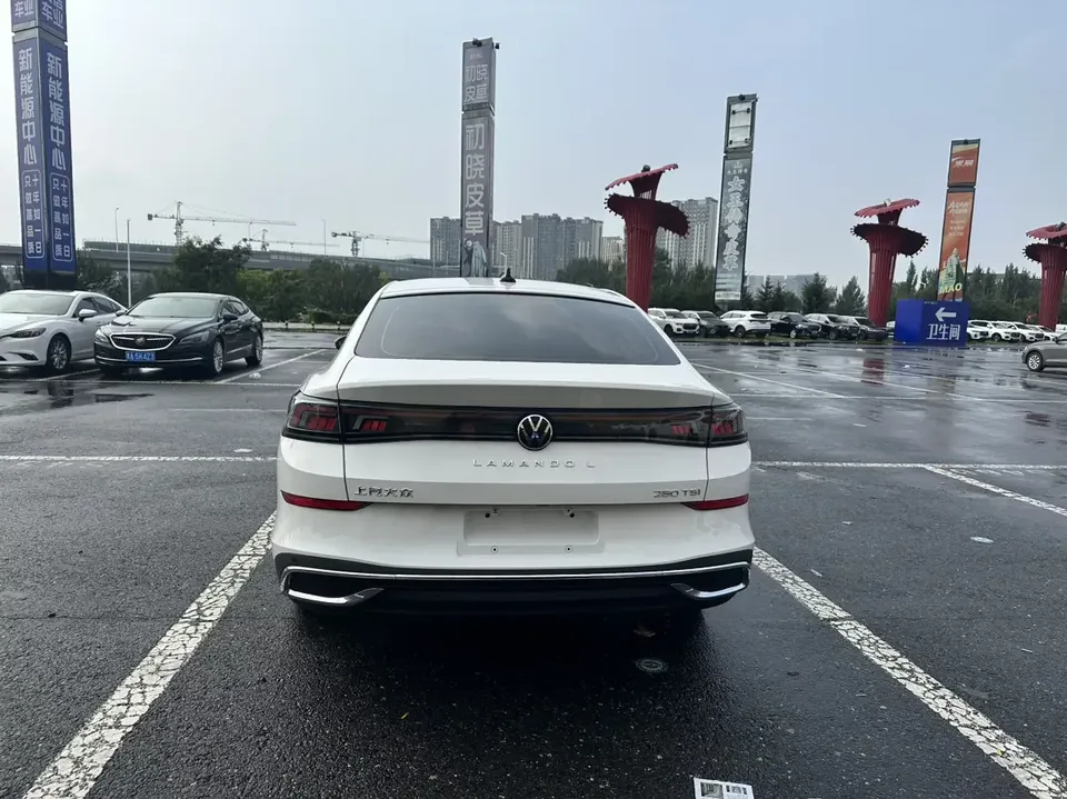Volkswagen Lamando Lingdu 2022 Lingdu L 280TSI DSG Cool Edition 2023 — thumbnail 2