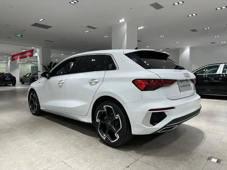 Audi A3 Audi A3 2023 Sportback 35 TFSI Luxury Sports 2023 — thumbnail 4